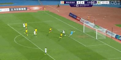 这部由新晋导演马凯执导的伪纪录风格的影片，得到百位资深电影人强力推荐，可谓是虽未正式上映但话题不断